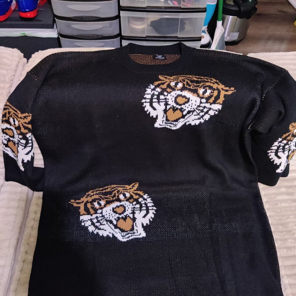 LALA Tiger knit top